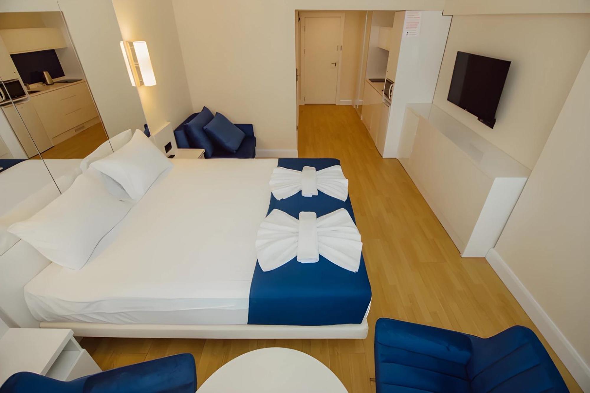 Suites Orbi City Aparthotel Batumi Exterior photo