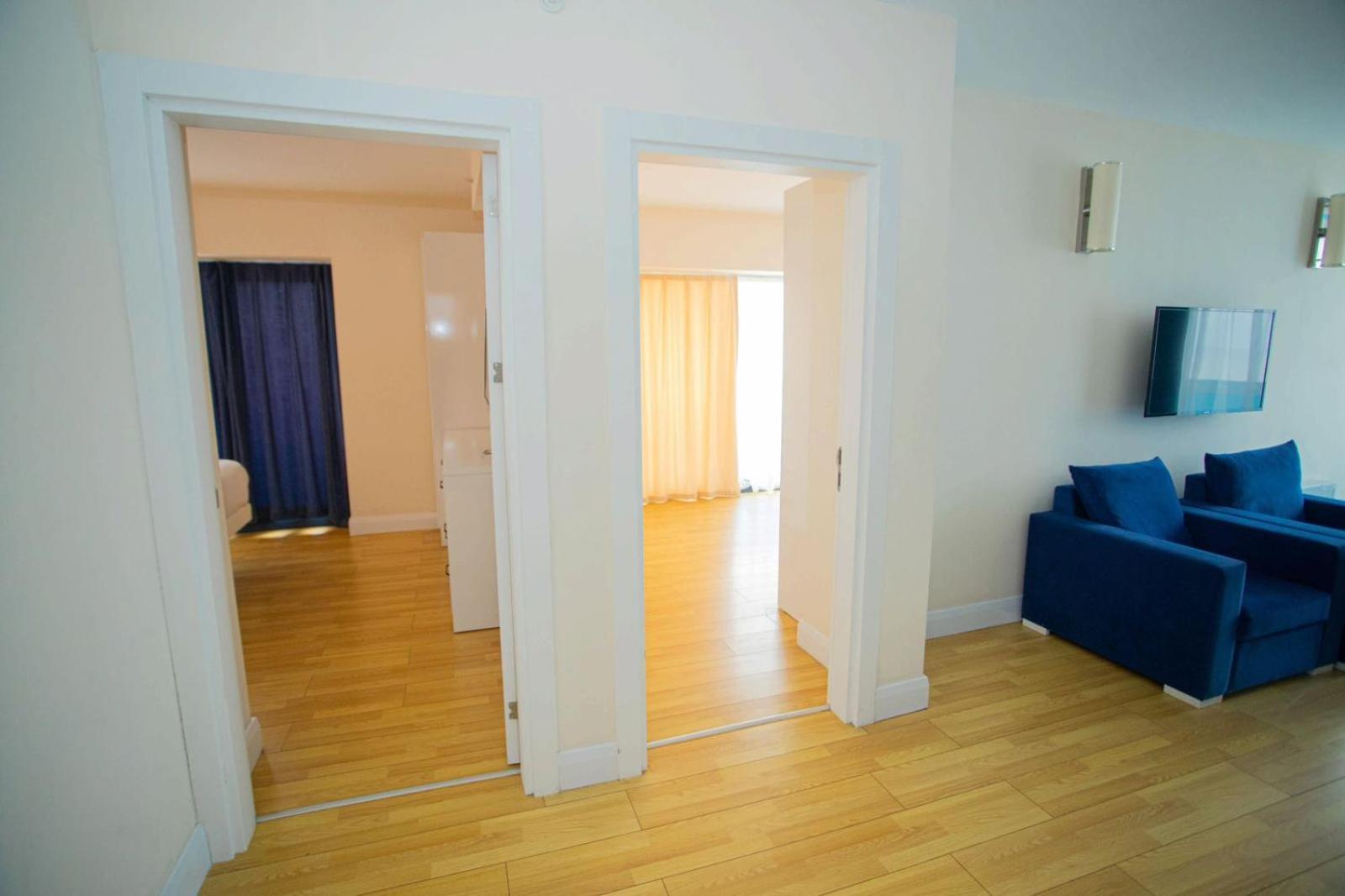 Suites Orbi City Aparthotel Batumi Exterior photo